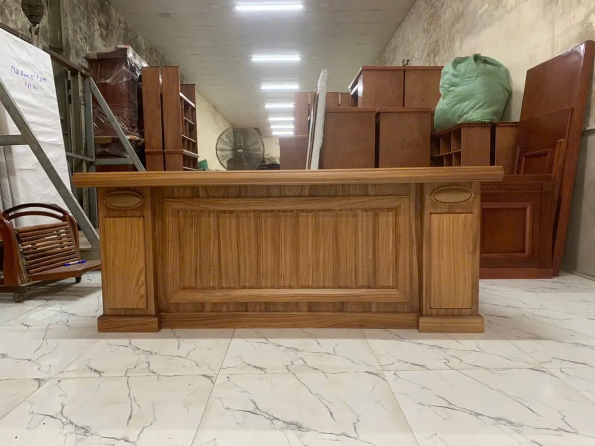 Bàn giám đốc veneer hương xám