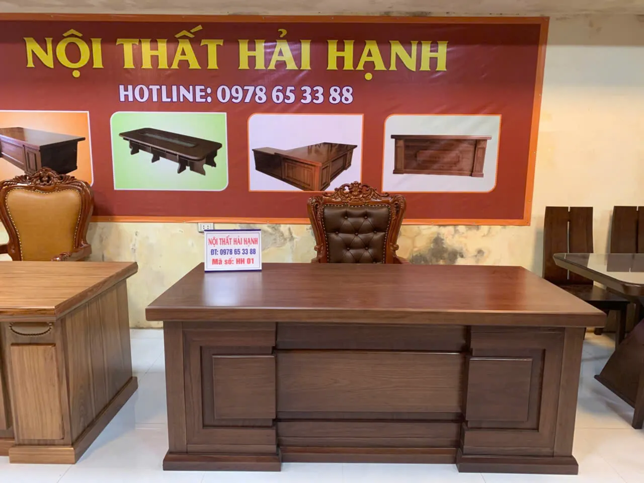 Bàn giám đốc veneer óc chó