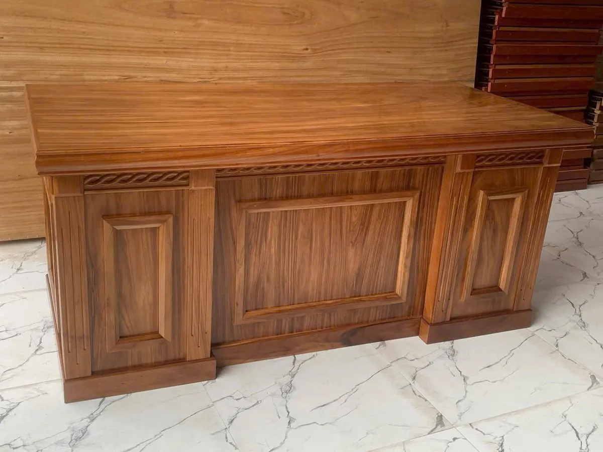 Nội thất phòng giám đốc veneer hương xám