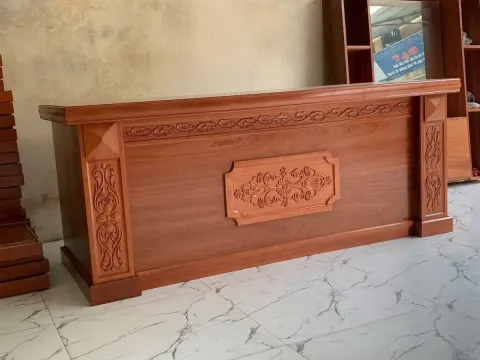 Bàn giám đốc hoa dây