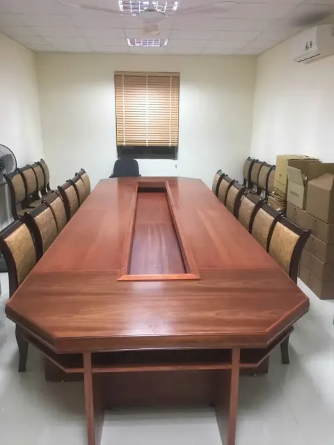 Bàn họp theo kích thước